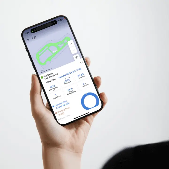 Mobilní aplikace pro sledování a plánování úklidu CenoBots